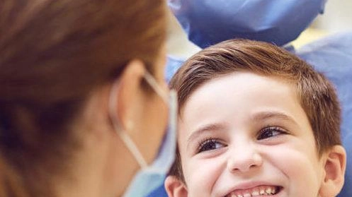 Mercoledì prossimo si terrà una Giornata di screening odontoiatrico per bambini in età scolare a Sala Patrizi, promossa dall'assessore Giuseppe Giordano per sensibilizzare sull'importanza dell'igiene orale e prevenire problemi futuri. Mercoledì prossimo si terrà una Giornata di screening odontoiatrico per bambini in età scolare a Sala Patrizi, promossa dall'assessore Giuseppe Giordano per sensibilizzare sull'importanza dell'igiene orale e prevenire problemi futuri.