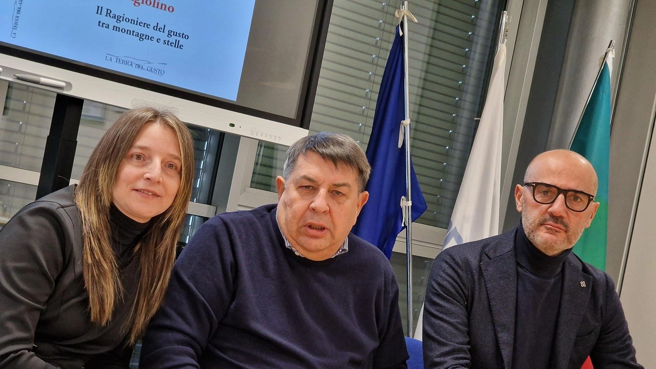 Presentata l’opera scritta da Armando Alibrandi che racconta tre generazioni nella trattoria . Nella guida 2025 ha il riconoscimento del Gambero Rosso. L’emozione di Diletta Innocenti. Presentata l’opera scritta da Armando Alibrandi che racconta tre generazioni nella trattoria . Nella guida 2025 ha il riconoscimento del Gambero Rosso. L’emozione di Diletta Innocenti.