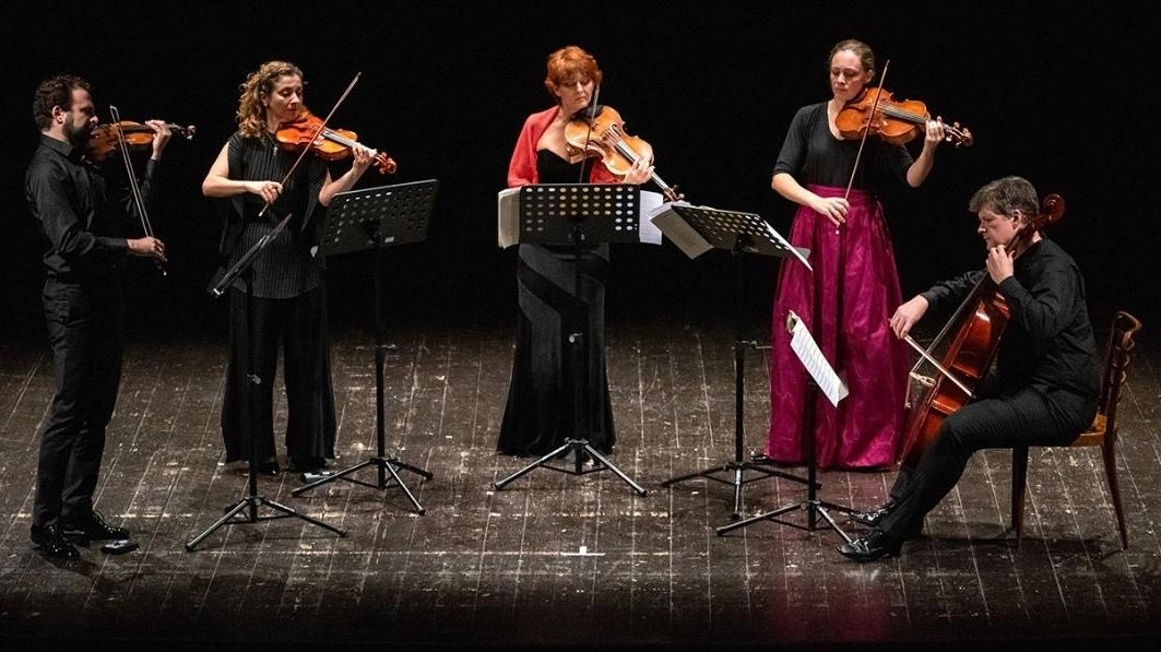 Questa sera, per la stagione Micat in Vertice, Gringolts Quartet ai Rozzi. Si conclude il ciclo integrale dei quintetti con viole del grande compositore. Questa sera, per la stagione Micat in Vertice, Gringolts Quartet ai Rozzi. Si conclude il ciclo integrale dei quintetti con viole del grande compositore.