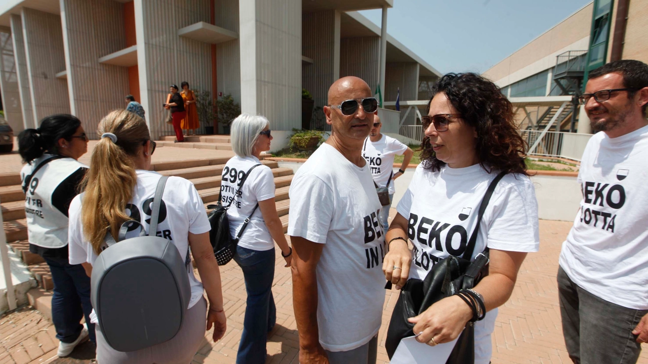 Continua la lotta degli operai Beko