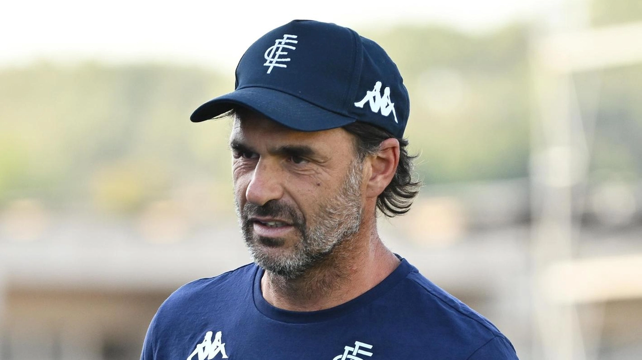 L’allenatore dell’Empoli, Guido Pagliuca, ha preparato la squadra per la trasferta a Reggio Emilia L’allenatore dell’Empoli, Guido Pagliuca, ha preparato la squadra per la trasferta a Reggio Emilia