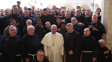 Un rosario per Papa Francesco, la diretta streaming da Assisi