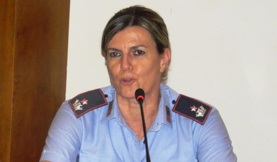 https://www.lanazione.it/image-service/view/acePublic/alias/contentid/ZDhmMzhiOGUtZjMyNC00/0/municipale-il-cambio-al-vertice-paola-nanni-e-il-nuovo-comandante.jpeg