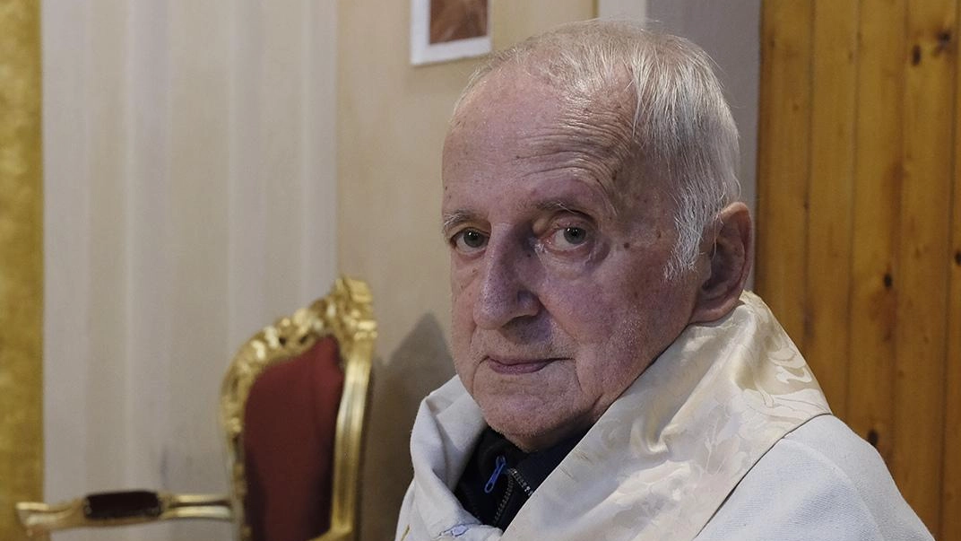 Un’immagine di don Roberto Turini A lui sarà dedicata una mostra fotografica curata da Roberto Marcelli Un’immagine di don Roberto Turini A lui sarà dedicata una mostra fotografica curata da Roberto Marcelli