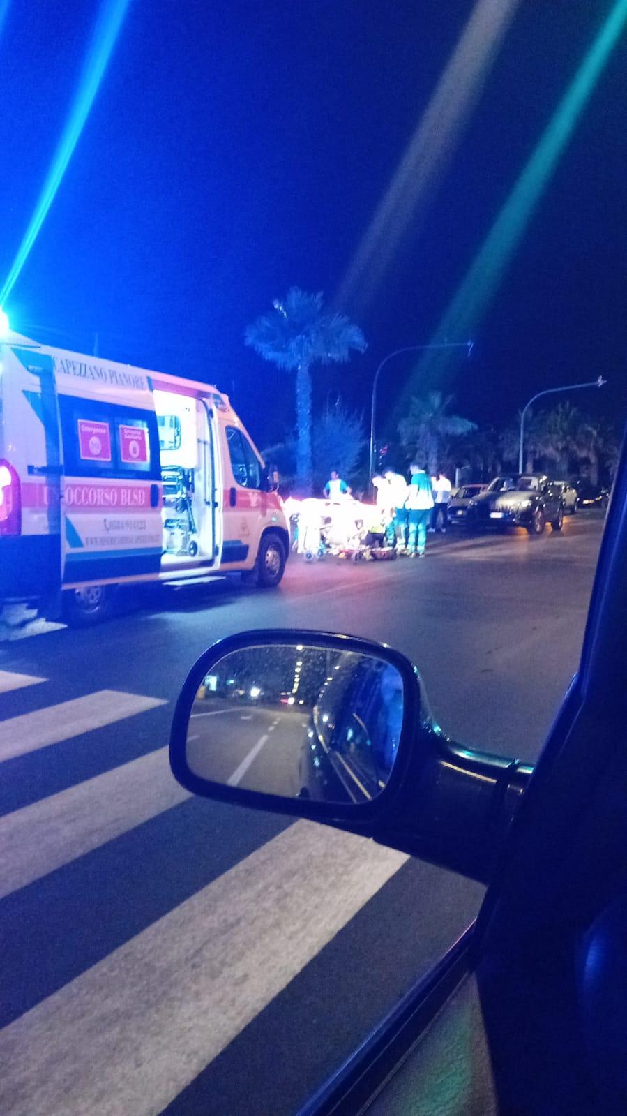 “Non riconosceva la madre”. Brutale aggressione dopo la discoteca, ragazzo colpito più volte con una pietra alla testa “Non riconosceva la madre”. Brutale aggressione dopo la discoteca, ragazzo colpito più volte con una pietra alla testa