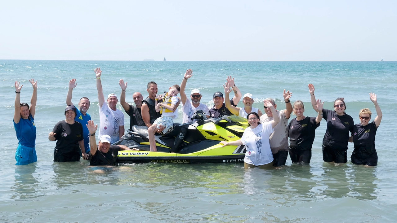 Giornata speciale al mare. Inclusività sulle onde con la Jet Sky Therapy