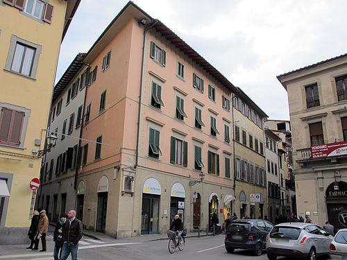 https://www.lanazione.it/image-service/view/acePublic/alias/contentid/ZDk2ZmE0YzAtNzkzMy00/0/via-pietrapiana-a-firenze.jpeg?f=1.90:1&w=1200