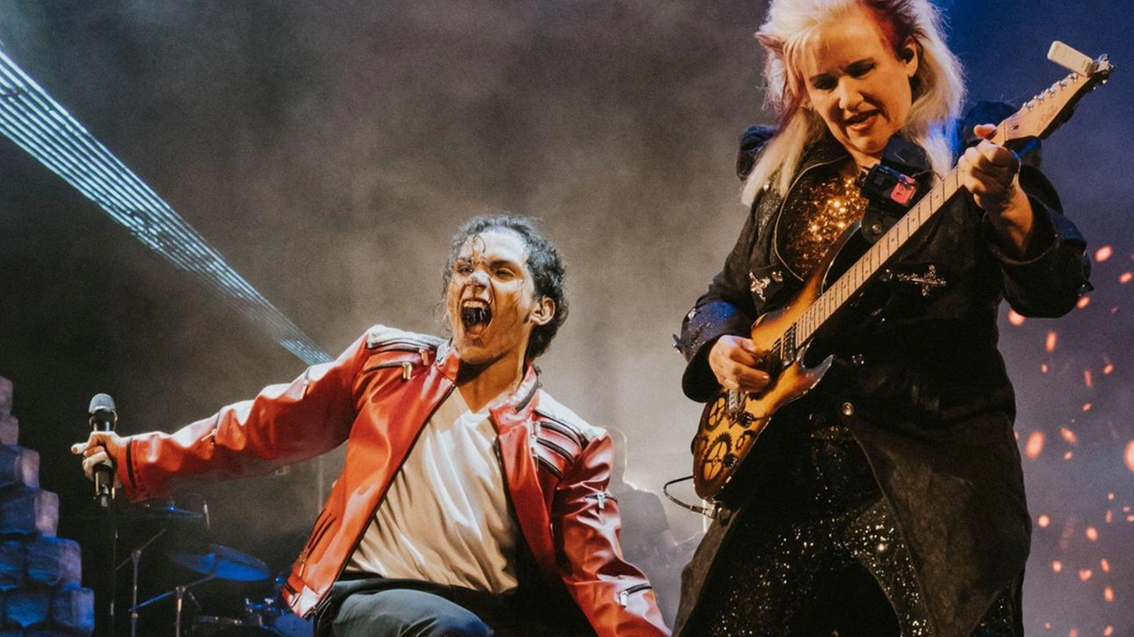 Concerto tributo a Michael Jackson "Michael The Show" domani a Grosseto con impersonator e chitarrista leggendaria. Un'esperienza emozionante e indimenticabile.