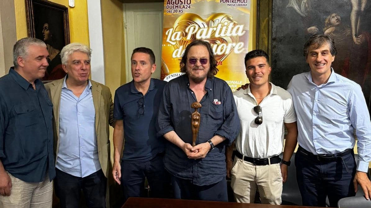 Stasera al Lunezia la sfida tra Lunisiana Soul e Nazionale Cantanti. Grande attesa per l’evento che torna dopo 11 anni di assenza. Stasera al Lunezia la sfida tra Lunisiana Soul e Nazionale Cantanti. Grande attesa per l’evento che torna dopo 11 anni di assenza.