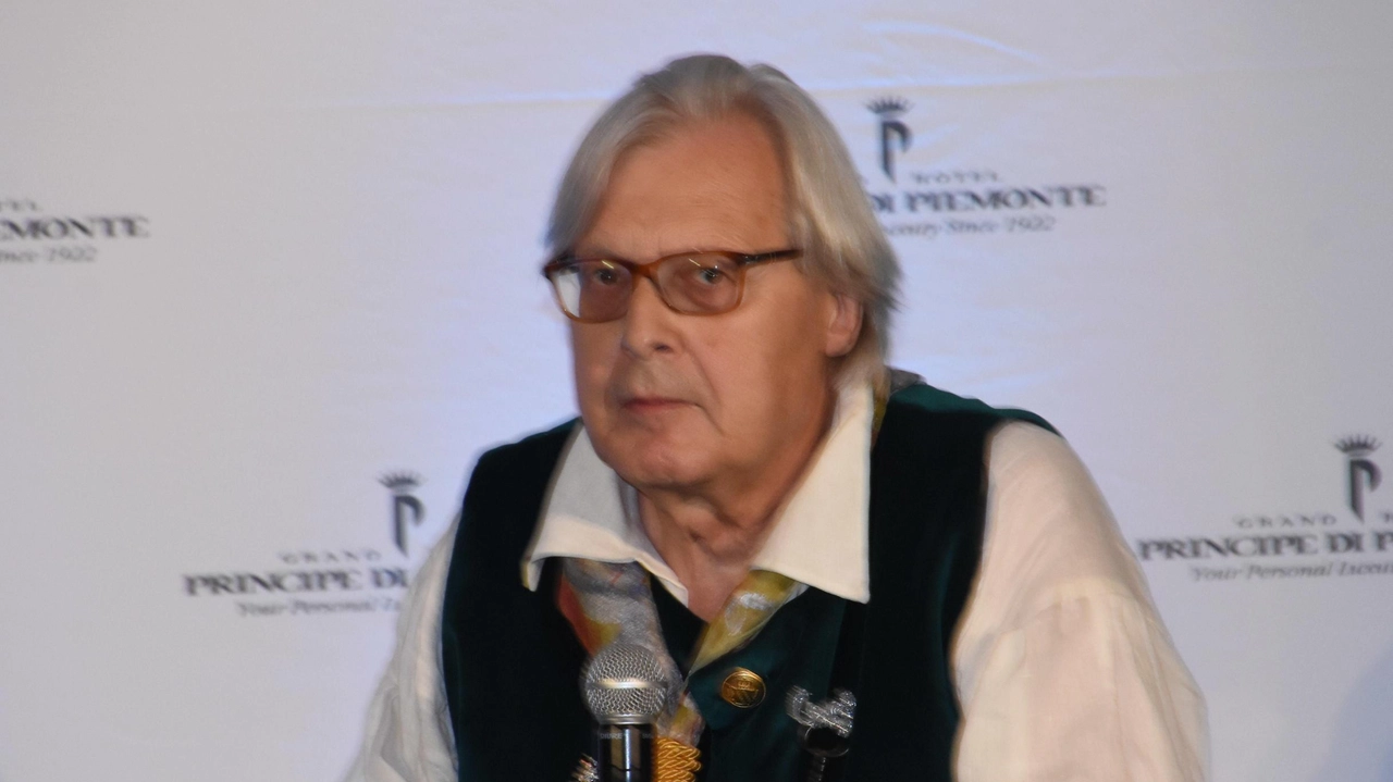 Vittorio Sgarbi presenta un libro sull’arte nel Ventennio fascista Vittorio Sgarbi presenta un libro sull’arte nel Ventennio fascista