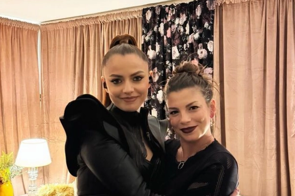 Emma ospite a sorpresa al concerto di Annalisa a Firenze (Foto Instagram Emma Marrone)