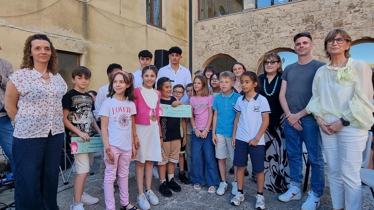 Le foto degli studenti premiati nella ventesima edizione del ’Premio Gennai’ Le foto degli studenti premiati nella ventesima edizione del ’Premio Gennai’