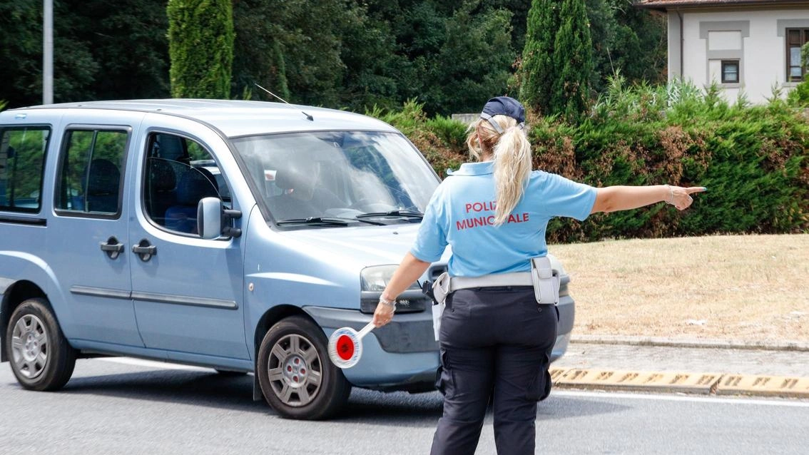Molti cambiamenti temporanei alla sosta e alla viabilità aspettano Empoli nei prossimi giorni a causa di eventi e cerimonie (. foto d’archivio Molti cambiamenti temporanei alla sosta e alla viabilità aspettano Empoli nei prossimi giorni a causa di eventi e cerimonie (. foto d’archivio