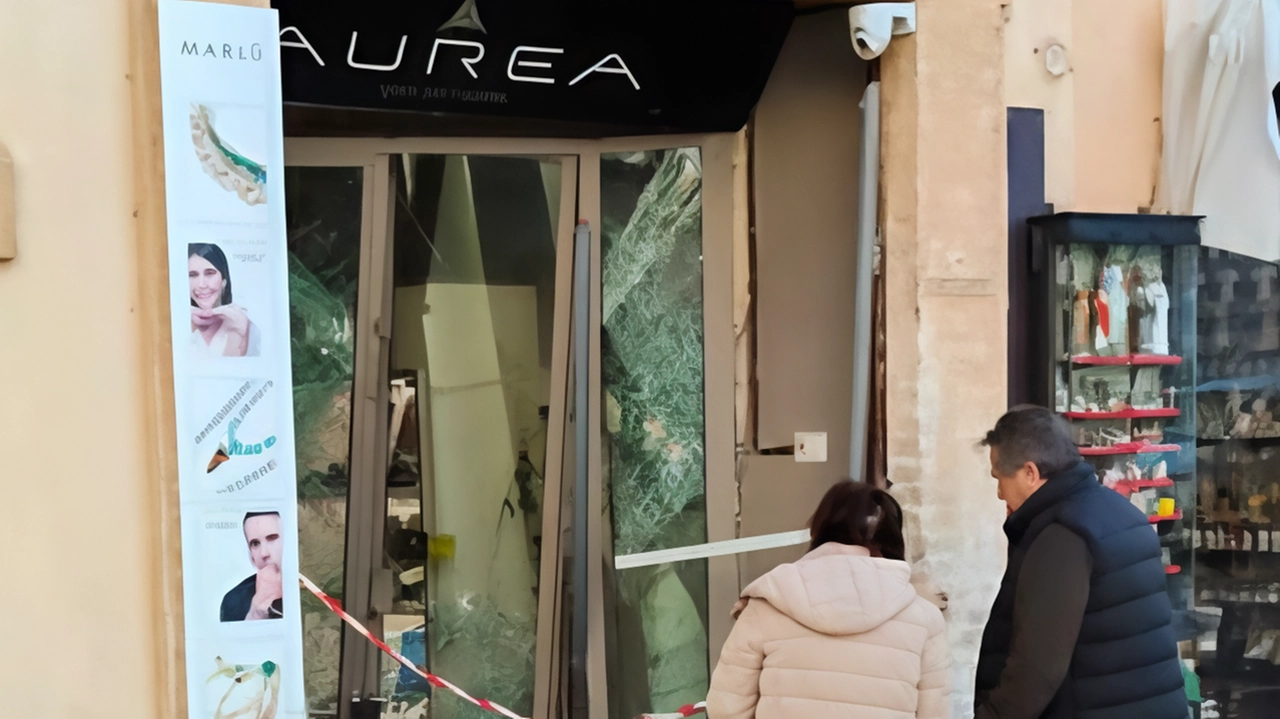 La spaccata in gioielleria