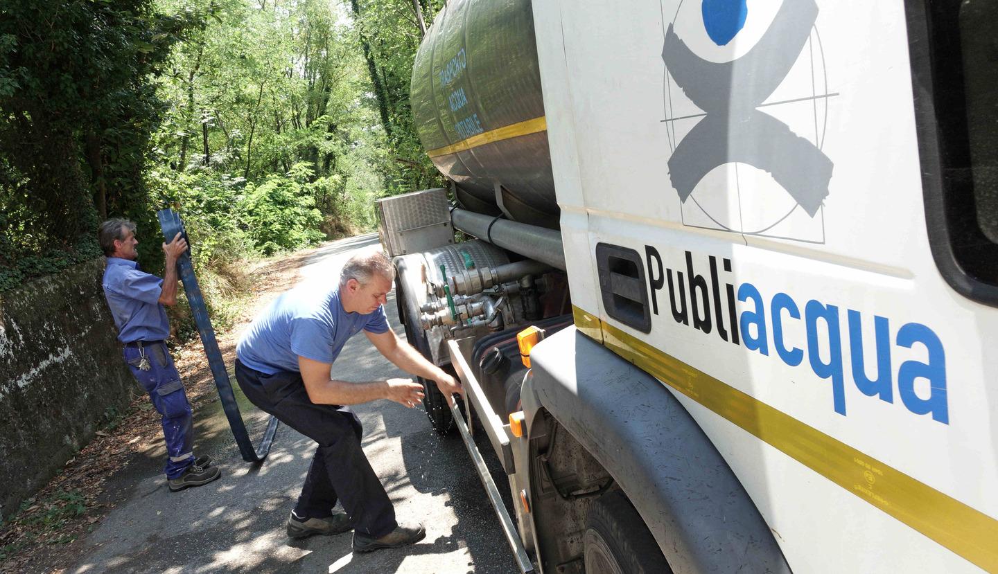 iolo senz acqua da domenica individuato il guasto tecnici al lavoro