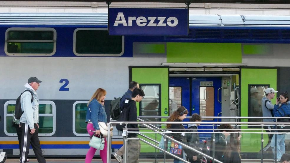 I pendolari aretini alla stazione ferroviaria I pendolari aretini alla stazione ferroviaria