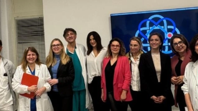 Il team di medici del convegno all’Opa che rientra nella ’Toscana delle donne’, progetto della Regione Il team di medici del convegno all’Opa che rientra nella ’Toscana delle donne’, progetto della Regione