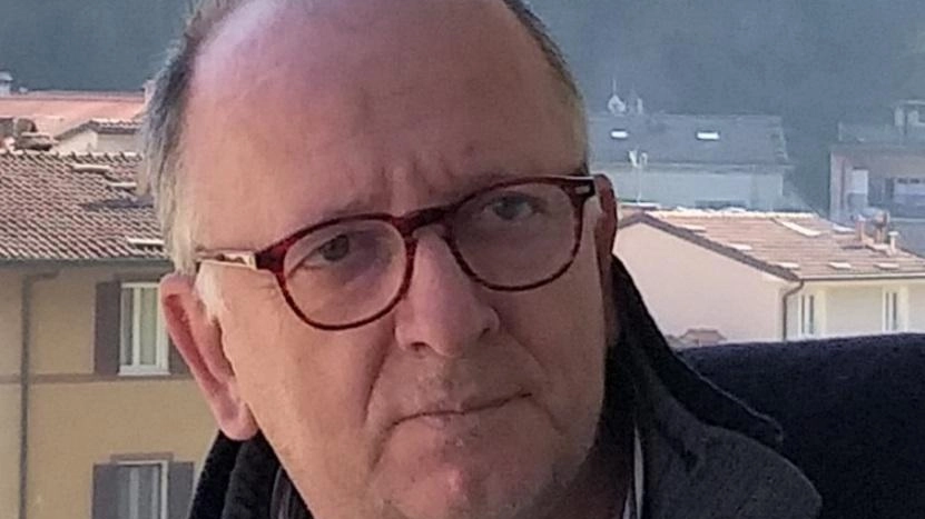 Il sindaco di Seravezza Lorenzo Alessandrini dopo la seduta di consiglio comunale in cui è stata approvata l’amministrazione separata dei beni ad uso civico Il sindaco di Seravezza Lorenzo Alessandrini dopo la seduta di consiglio comunale in cui è stata approvata l’amministrazione separata dei beni ad uso civico