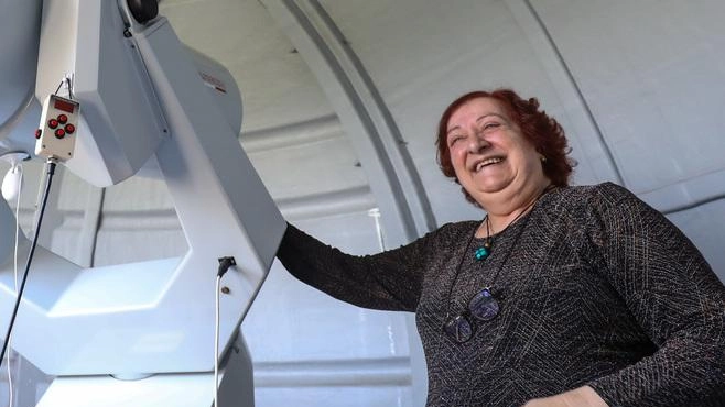 Maura Tombelli, direttrice dell’osservatorio Beppe Forti, spiega i motivi della decisione di intitolare l’asteroide a Stazzema Maura Tombelli, direttrice dell’osservatorio Beppe Forti, spiega i motivi della decisione di intitolare l’asteroide a Stazzema