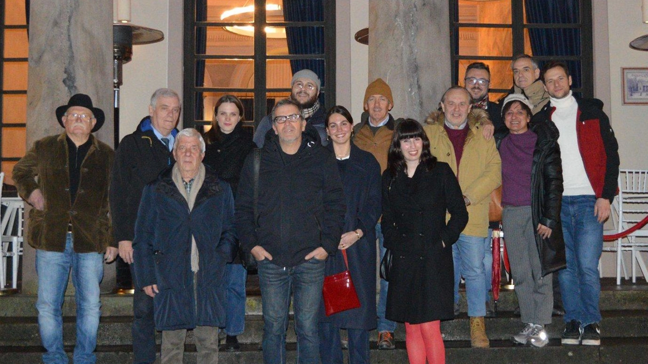 Una bella conviviale allo storico Caffè delle Mura per festeggiare insieme le festività e la fine di un anno, ancora... Una bella conviviale allo storico Caffè delle Mura per festeggiare insieme le festività e la fine di un anno, ancora...