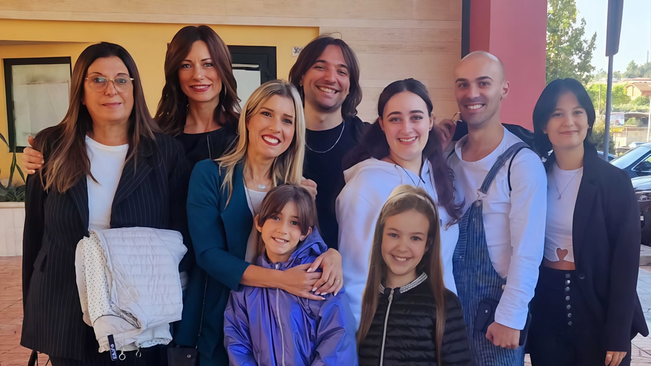 Si avvera il sogno di alcuni allievi e allieve della scuola diretta da Eleonora Carli. Si avvera il sogno di alcuni allievi e allieve della scuola diretta da Eleonora Carli.