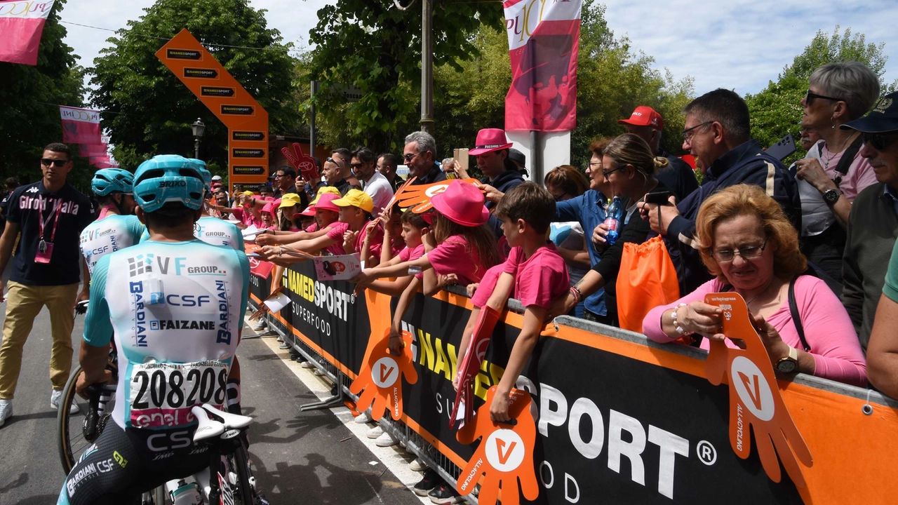 Il Giro d'Italia 2025 protagonista a Viareggio Il Giro d'Italia 2025 protagonista a Viareggio