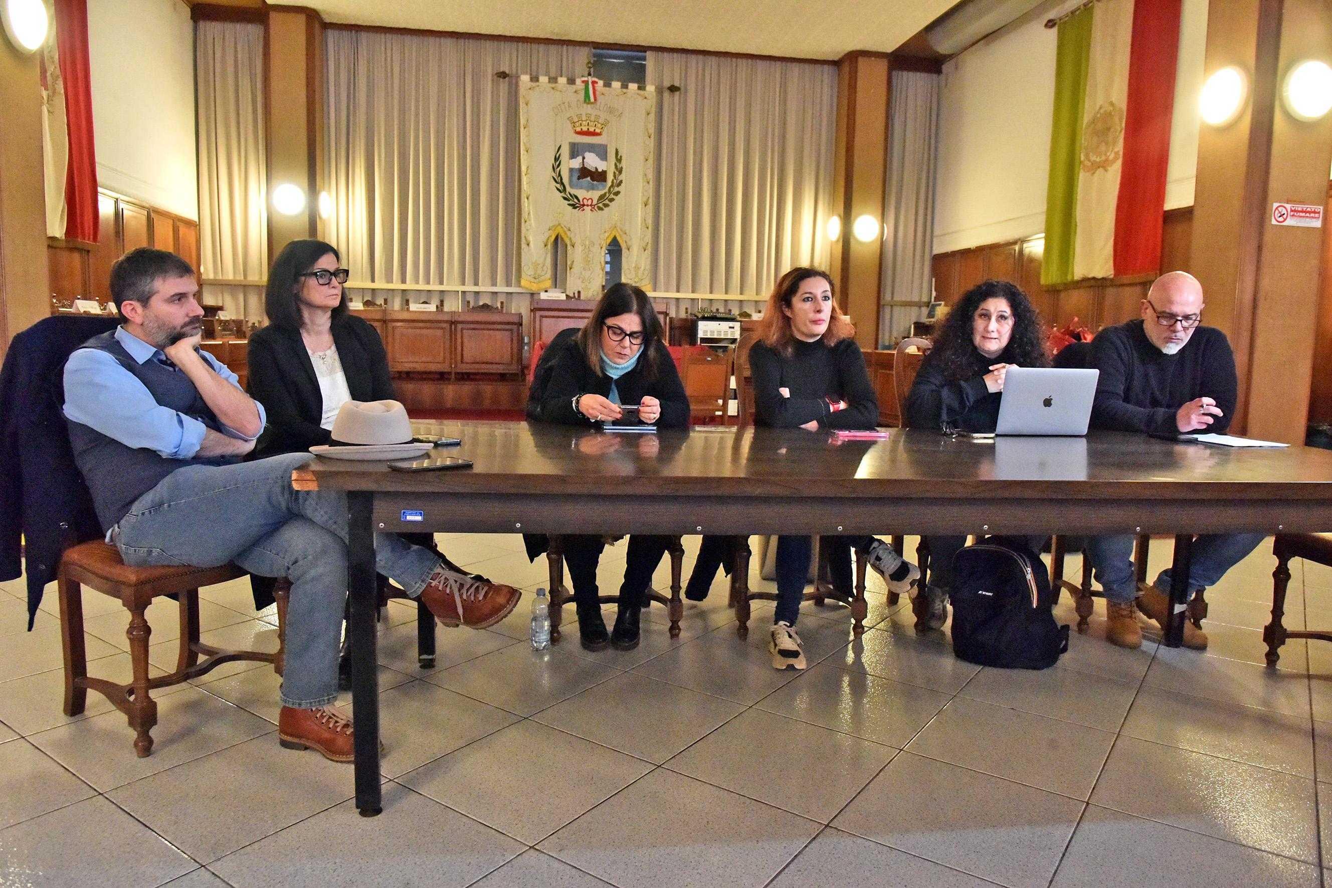 Lo stalker dei politici in carcere. Si è scusato di fronte al giudice. Dovrà affrontare il processo Lo stalker dei politici in carcere. Si è scusato di fronte al giudice. Dovrà affrontare il processo