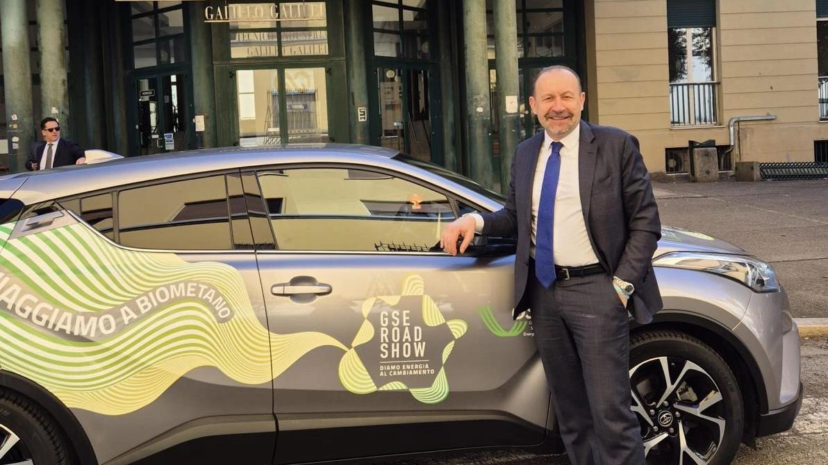 Il Road Show "Diamo energia al cambiamento" ad Arezzo ha discusso la transizione energetica con scuole e amministrazioni.