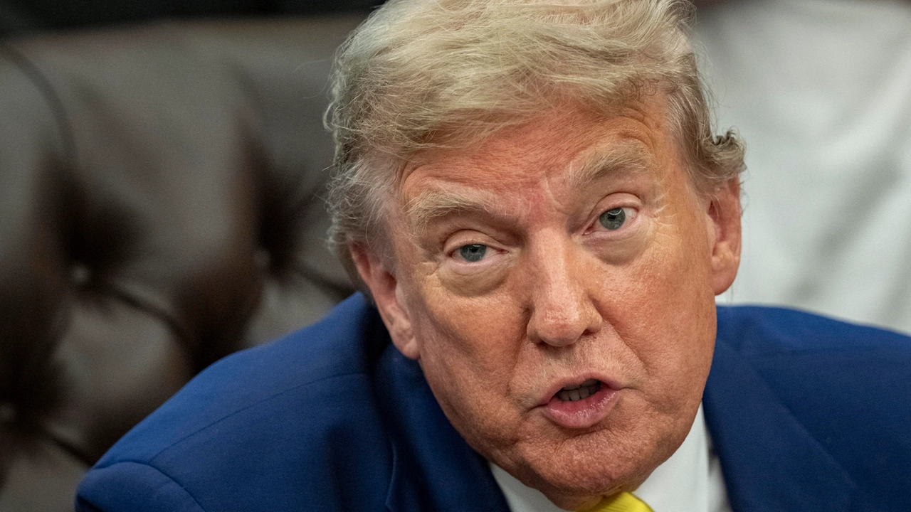Trump: “Sull'Iran decido in 15 giorni, si può negoziare”. Iraq, gli sciiti minacciano reazioni contro basi Usa. Esplosione nella residenza dell'ambasciatore norvegese a Tel Aviv