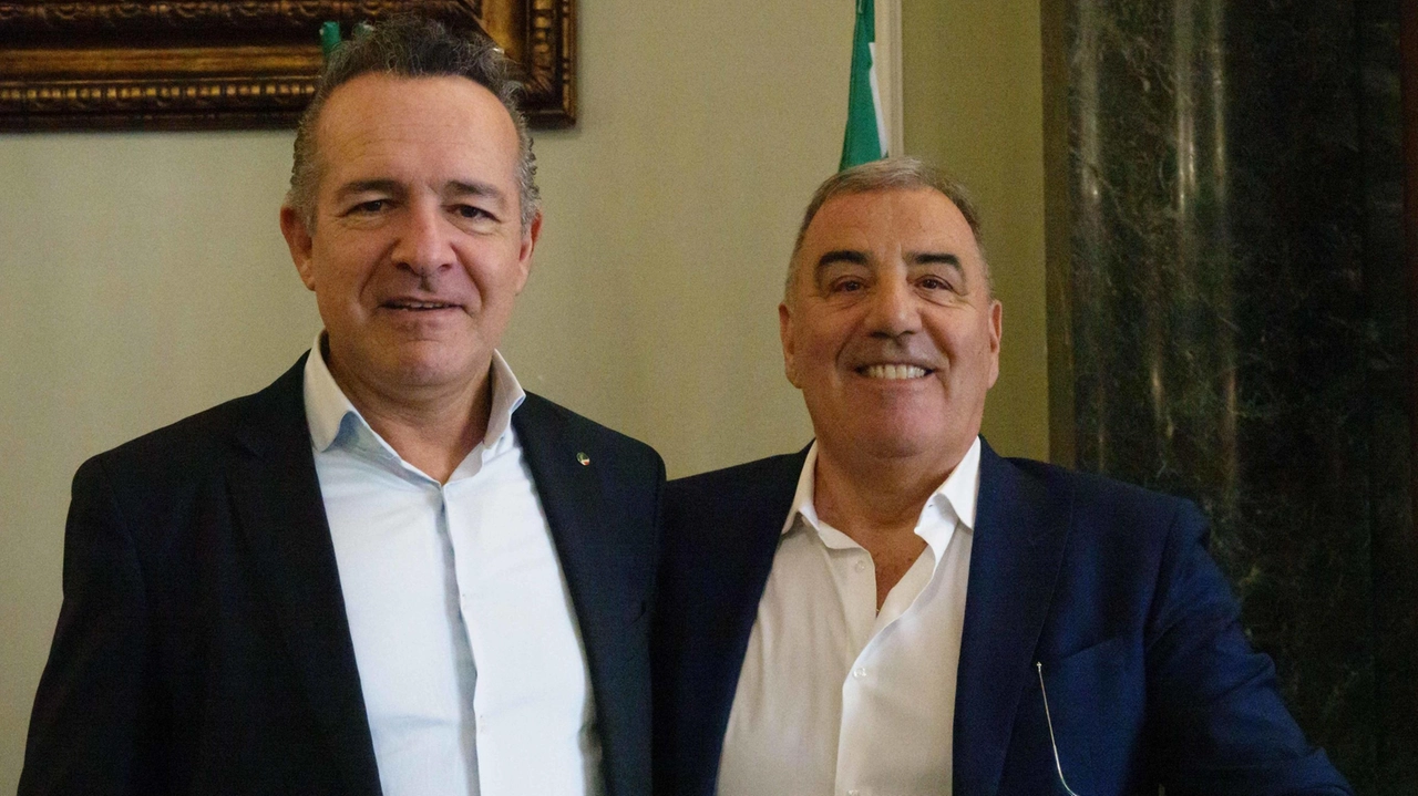 Il segretario provinciale della Cisl Antonio Carro assieme al segretario generale Cisl Liguria Luca Maestripieri
