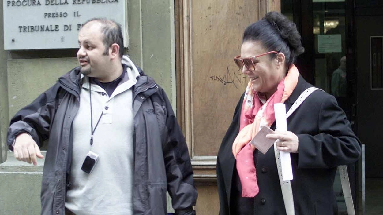 La vedova di Bruno Beatrice, Gabriella Bernardini, fuori dalla “vecchia” procura di Firenze La vedova di Bruno Beatrice, Gabriella Bernardini, fuori dalla “vecchia” procura di Firenze