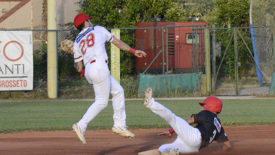 Il Bsc Big Mat Grosseto vince il derby contro Bbc Grosseto con due successi, 4-0 e 7-5, rilanciandosi in classifica. Il Bsc Big Mat Grosseto vince il derby contro Bbc Grosseto con due successi, 4-0 e 7-5, rilanciandosi in classifica.