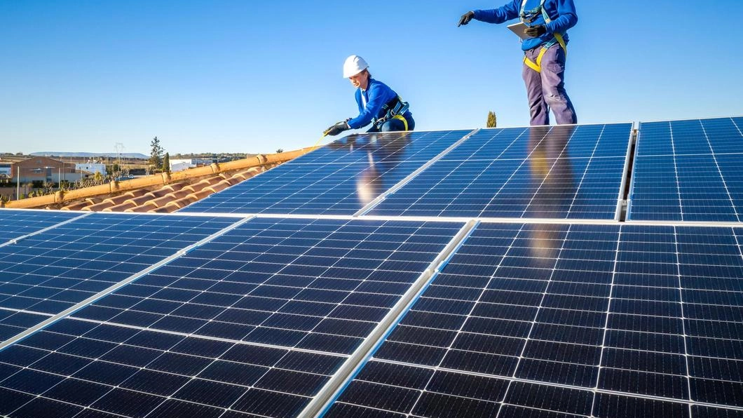 Energia verde, i pionieri: "Servizi e opportunità per ridurre gli sprechi e gestire i consumi"