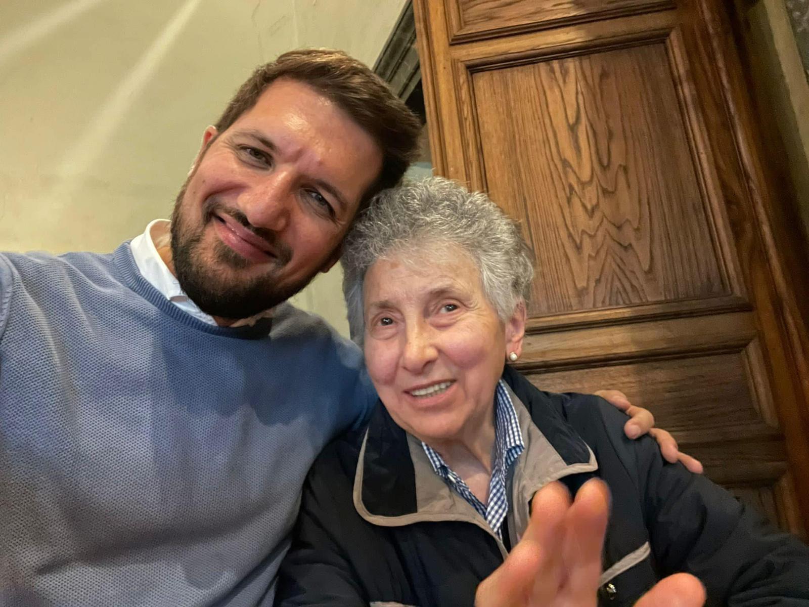 Medaglia a Marina Bossini: "Il cuore degli infermieri" Medaglia a Marina Bossini: "Il cuore degli infermieri"