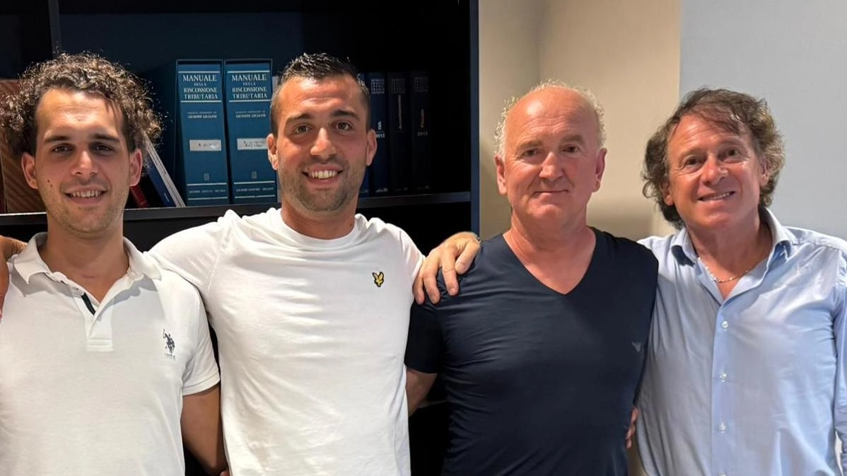 Da sinistra,. Matteo e Gianmarco Ballerini, Stefano Santerini e l’avvocato commercialista Sauro Trinci Da sinistra,. Matteo e Gianmarco Ballerini, Stefano Santerini e l’avvocato commercialista Sauro Trinci