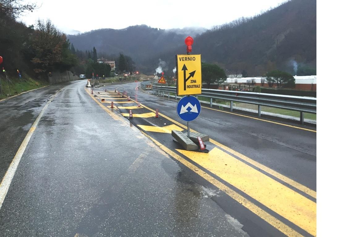 La 325 chiusa a singhiozzo: i rischi. E in autunno sospesi anche i treni