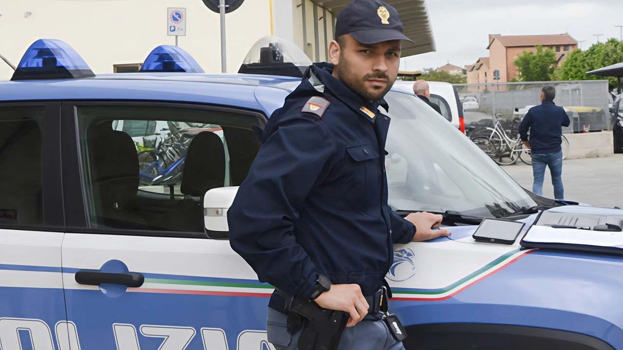 GROSSETO Una messa della domenica delle Palme un po’ movimentata quella di ieri in duomo, alle 11. Una chiesa gremita e...