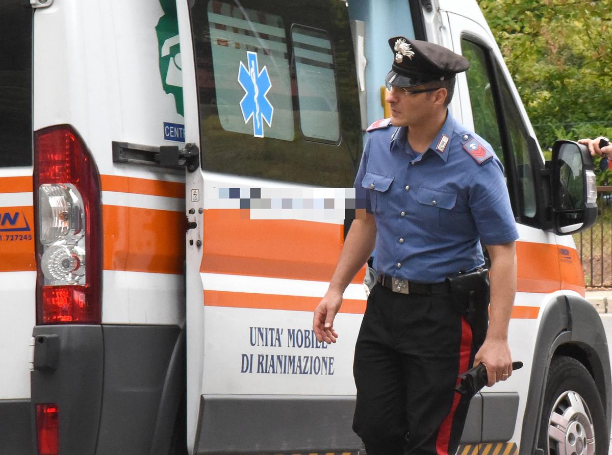 Esplosione nella sede della Pro Loco, 2 persone ferite. Ipotesi fuga di gas