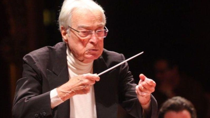 Il 10 giugno del 1926 nasceva a Sesto Fiorentino il maestro Bruno Bartoletti, grande direttore d’orchestra, presente anche a Prato con. la. Camerata Il 10 giugno del 1926 nasceva a Sesto Fiorentino il maestro Bruno Bartoletti, grande direttore d’orchestra, presente anche a Prato con. la. Camerata