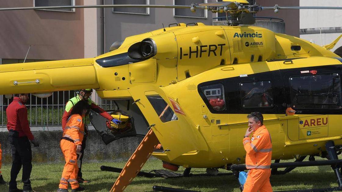 Investito dallo scuolabus. Resta grave a 10 anni Investito dallo scuolabus. Resta grave a 10 anni