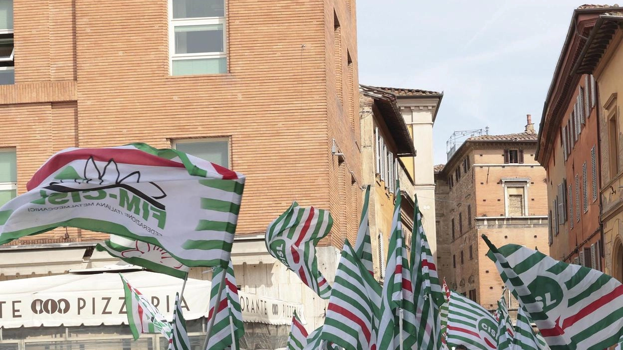 Nuovo incontro in Regione sulla vertenza Pay Care. Aperta la procedura per attuare 26 licenziamenti nel sito di Monteriggioni,... Nuovo incontro in Regione sulla vertenza Pay Care. Aperta la procedura per attuare 26 licenziamenti nel sito di Monteriggioni,...
