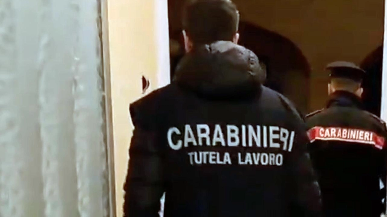 Carabinieri dell'Ispettorato del lavoro (foto di repertorio) Carabinieri dell'Ispettorato del lavoro (foto di repertorio)