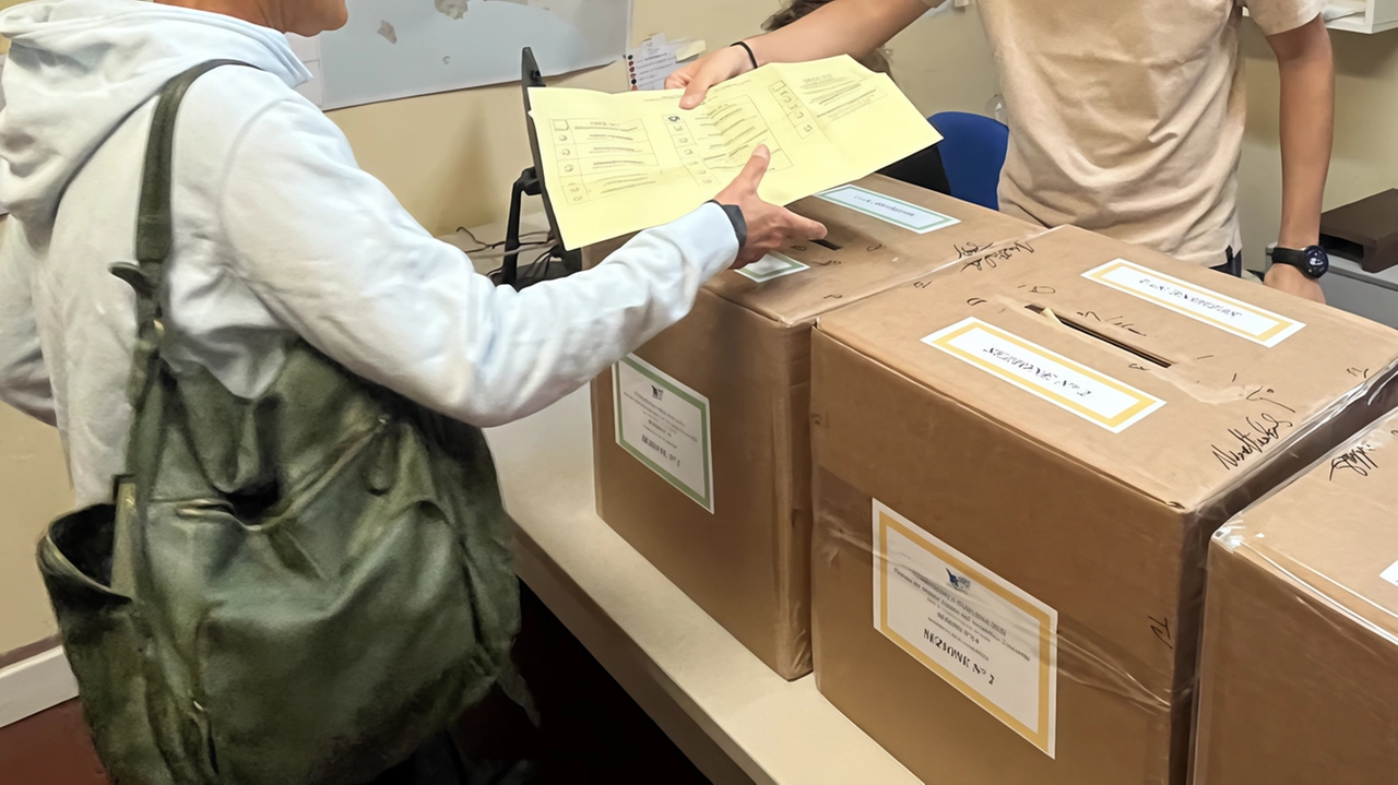Le elezioni per il Consorzio di Bonifica a Grosseto vedono la vittoria di Bonifica Amica e "Insieme per il territorio". Grande partecipazione e soddisfazione per l'elezione di membri espressione del mondo agricolo. Le elezioni per il Consorzio di Bonifica a Grosseto vedono la vittoria di Bonifica Amica e "Insieme per il territorio". Grande partecipazione e soddisfazione per l'elezione di membri espressione del mondo agricolo.