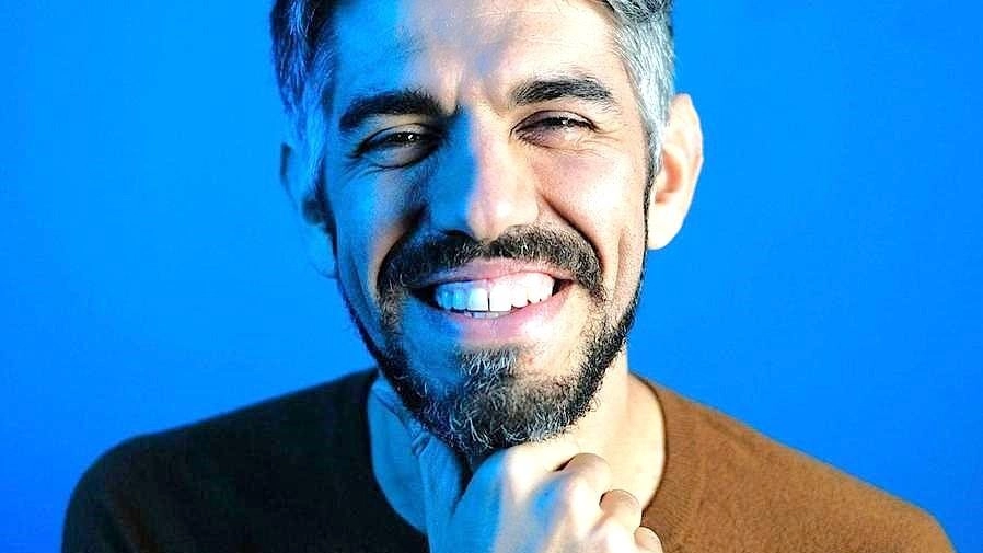 Lorenzo Marangoni sarà ospite questa sera alle 21 al Teatro Civico Lorenzo Marangoni sarà ospite questa sera alle 21 al Teatro Civico
