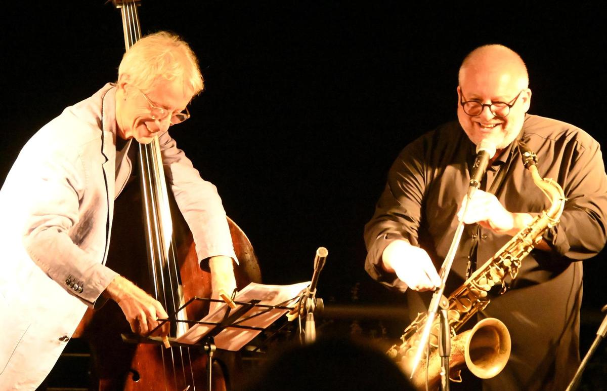 Mutamenti, partenza col botto. Il jazz di Azzali e Dalla Porta incanta al Castello Aghinolfi