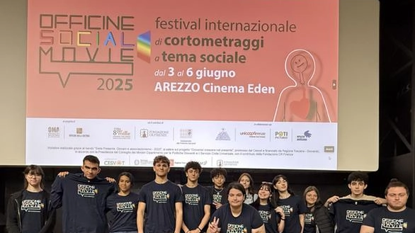 Sarà ospite del festival Officine Social Movie. Stasera il Premio Linguaggio Giovanile ai corti.