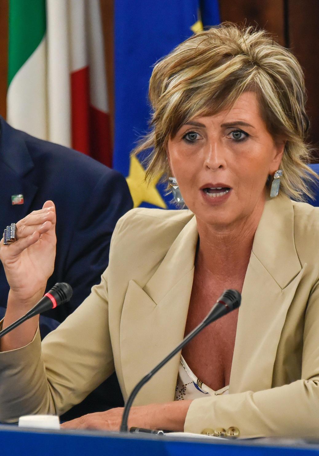 il centrodestra in campo l8217irritazione del pd dice che facciamo bene