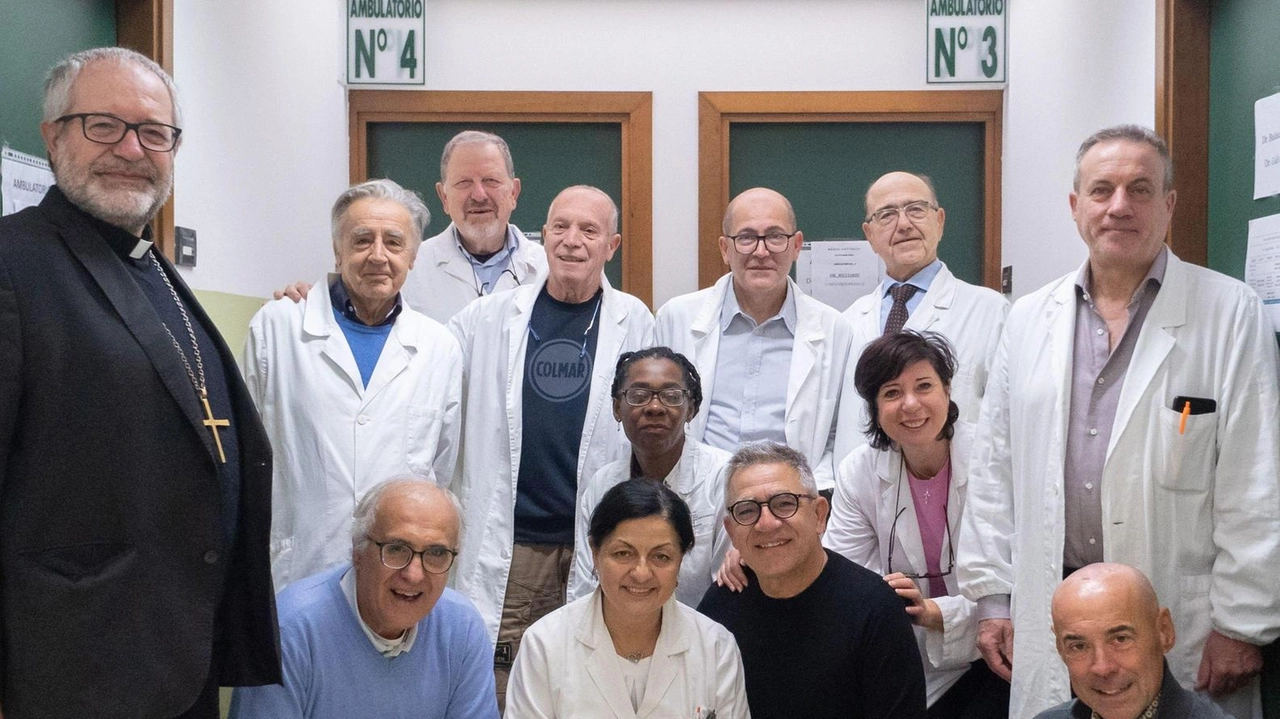 L’associazione Medici Cattolici della Diocesi di San Miniato ha promosso e realizzato l’iniziativa Medici in Piazza L’associazione Medici Cattolici della Diocesi di San Miniato ha promosso e realizzato l’iniziativa Medici in Piazza