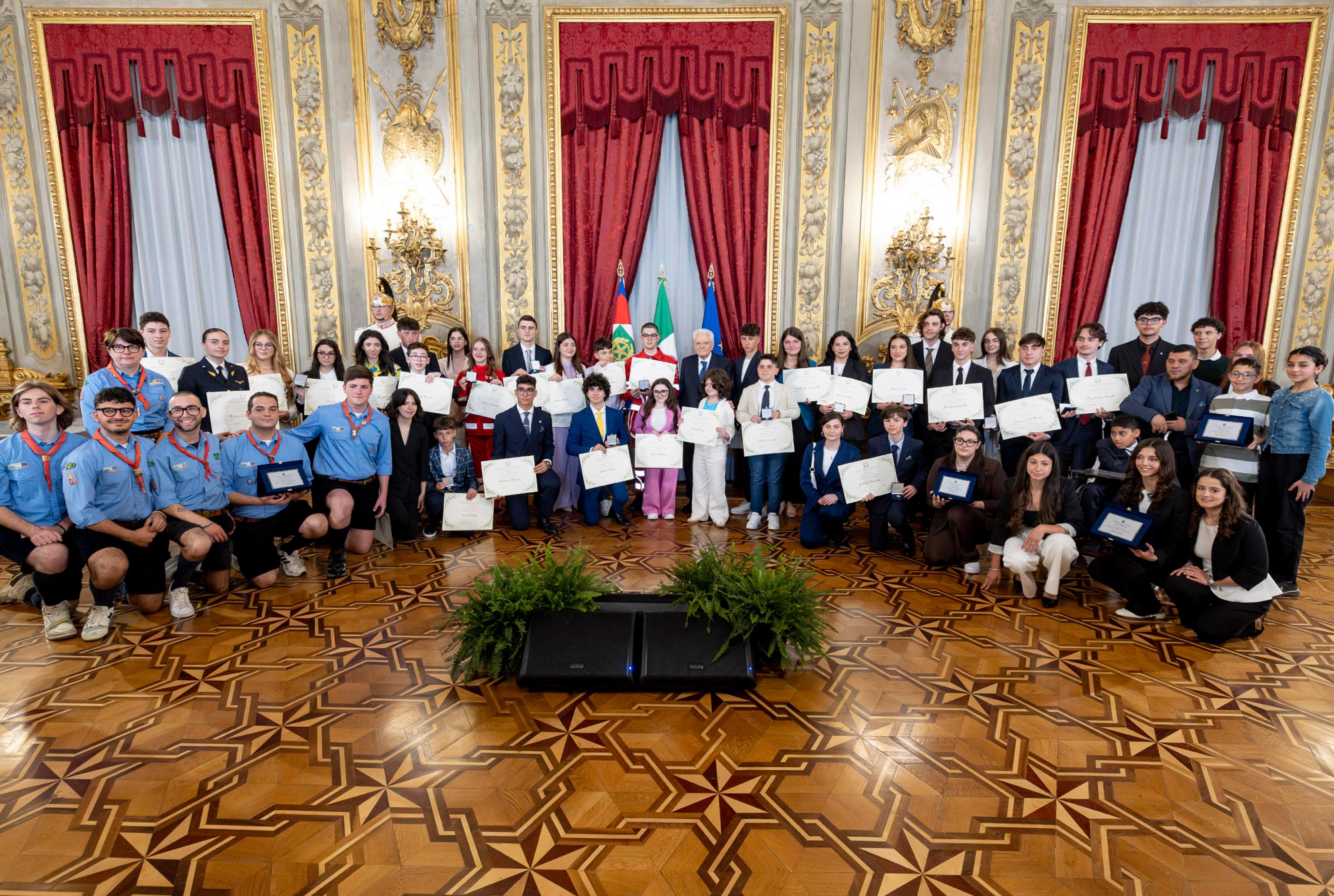 Il presidente della Repubblica Sergio Mattarella incontra i nuovi Alfieri della Repubblica al Quirinale per la consegna degli attestati d'onore