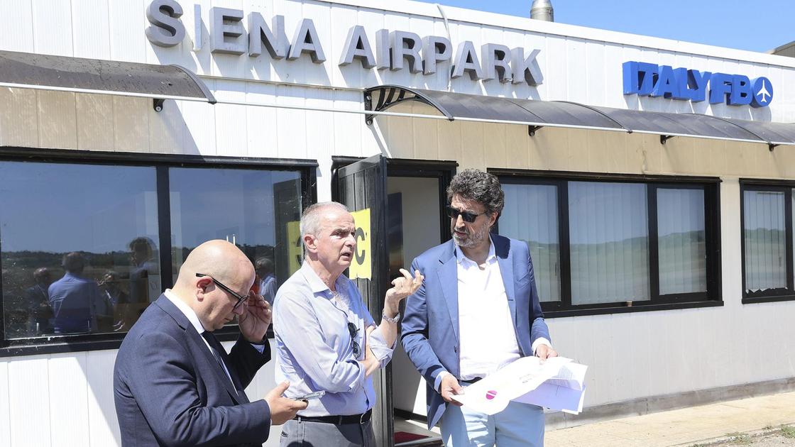 https://www.lanazione.it/image-service/view/acePublic/alias/contentid/ZGNiNjg1YTYtNmU0OS00/0/la-rabbia-del-sindaco-gugliotti-il-comune-non-e-stato-invitato-questo-e-uno-sgarbo-istituzionale.jpeg?f=16:9&w=1200&h=630